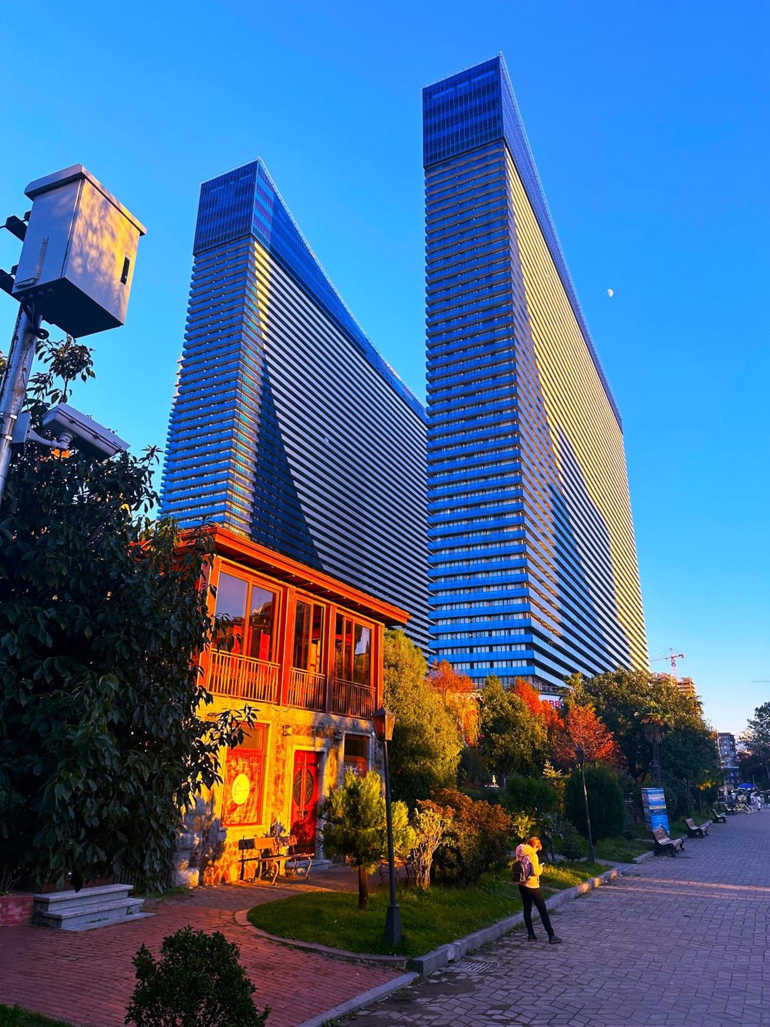 Orbi City Apartments Batumi Exterior photo
